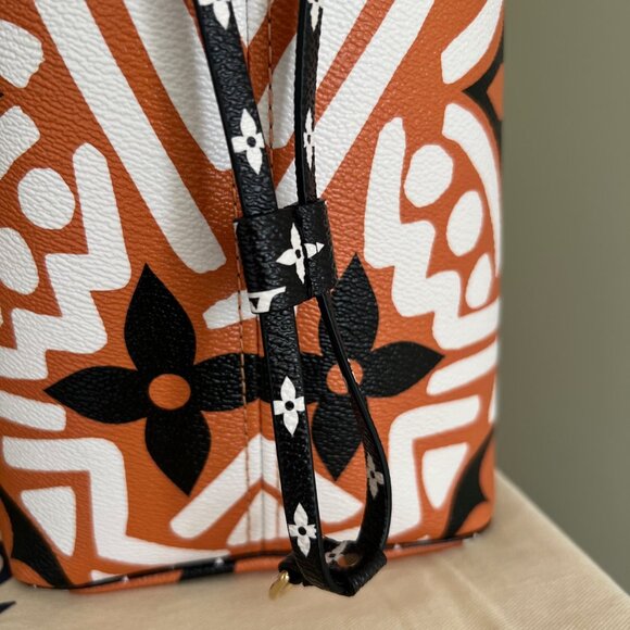 LOUIS VUITTON Crafty Neverfull (EUC) - Picture 7 of 12